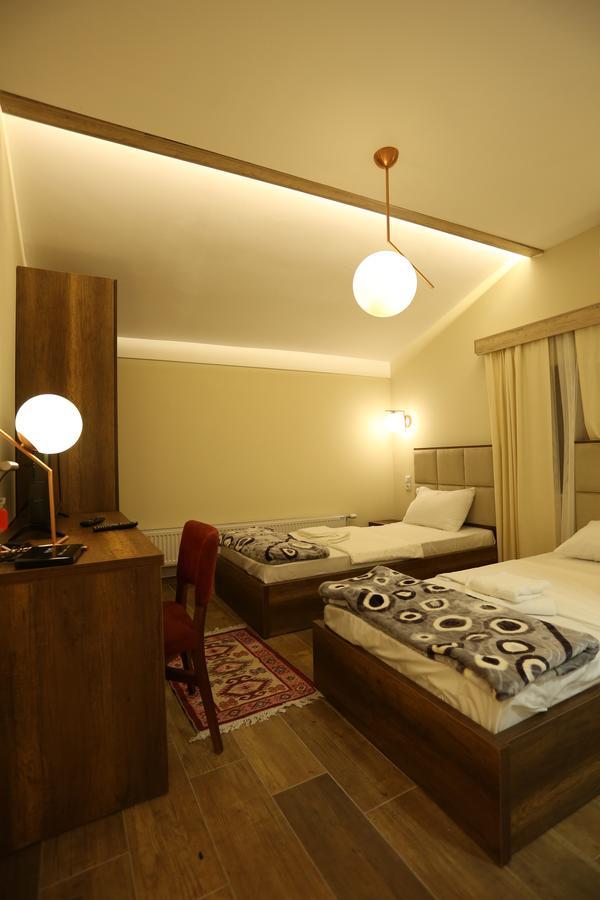 Saray Hotel Prizren Kültér fotó