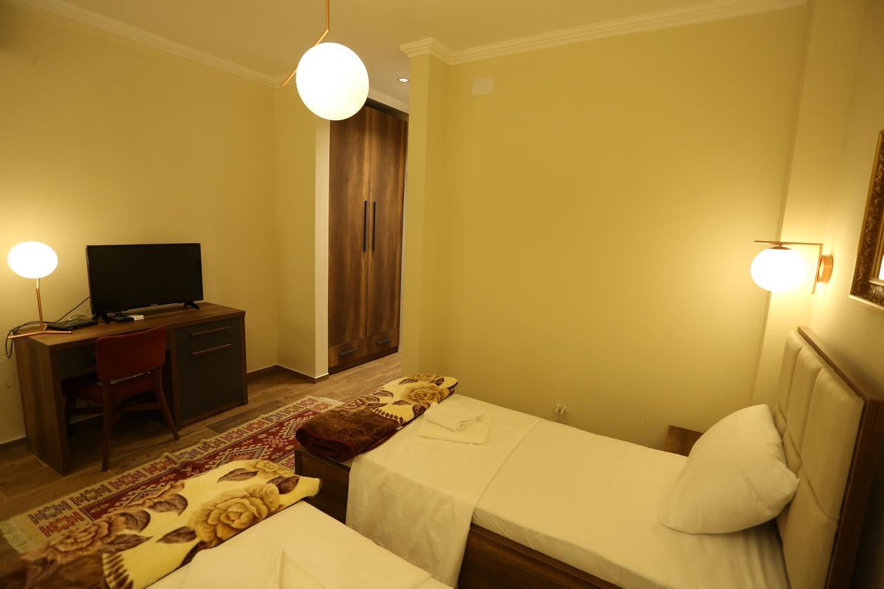 Saray Hotel Prizren Kültér fotó