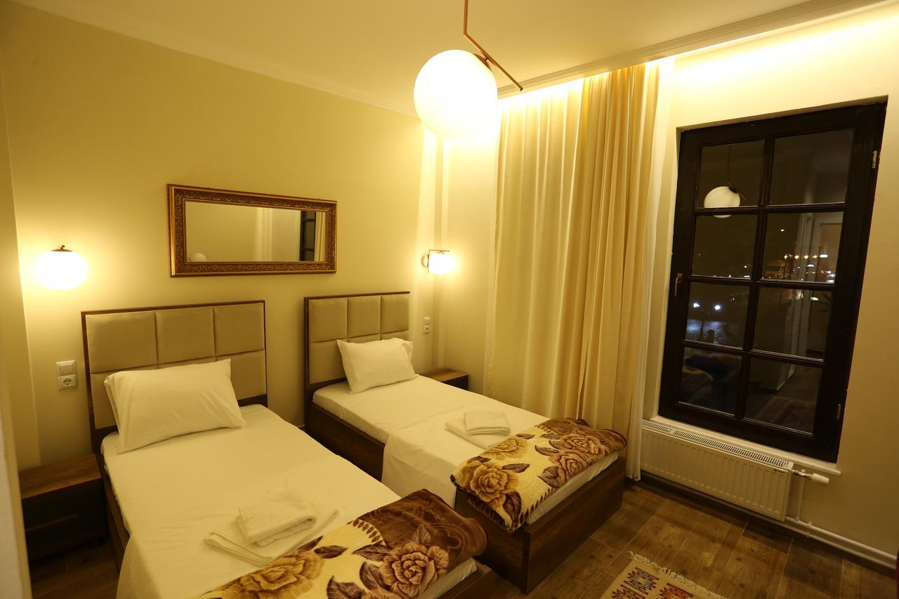 Saray Hotel Prizren Kültér fotó